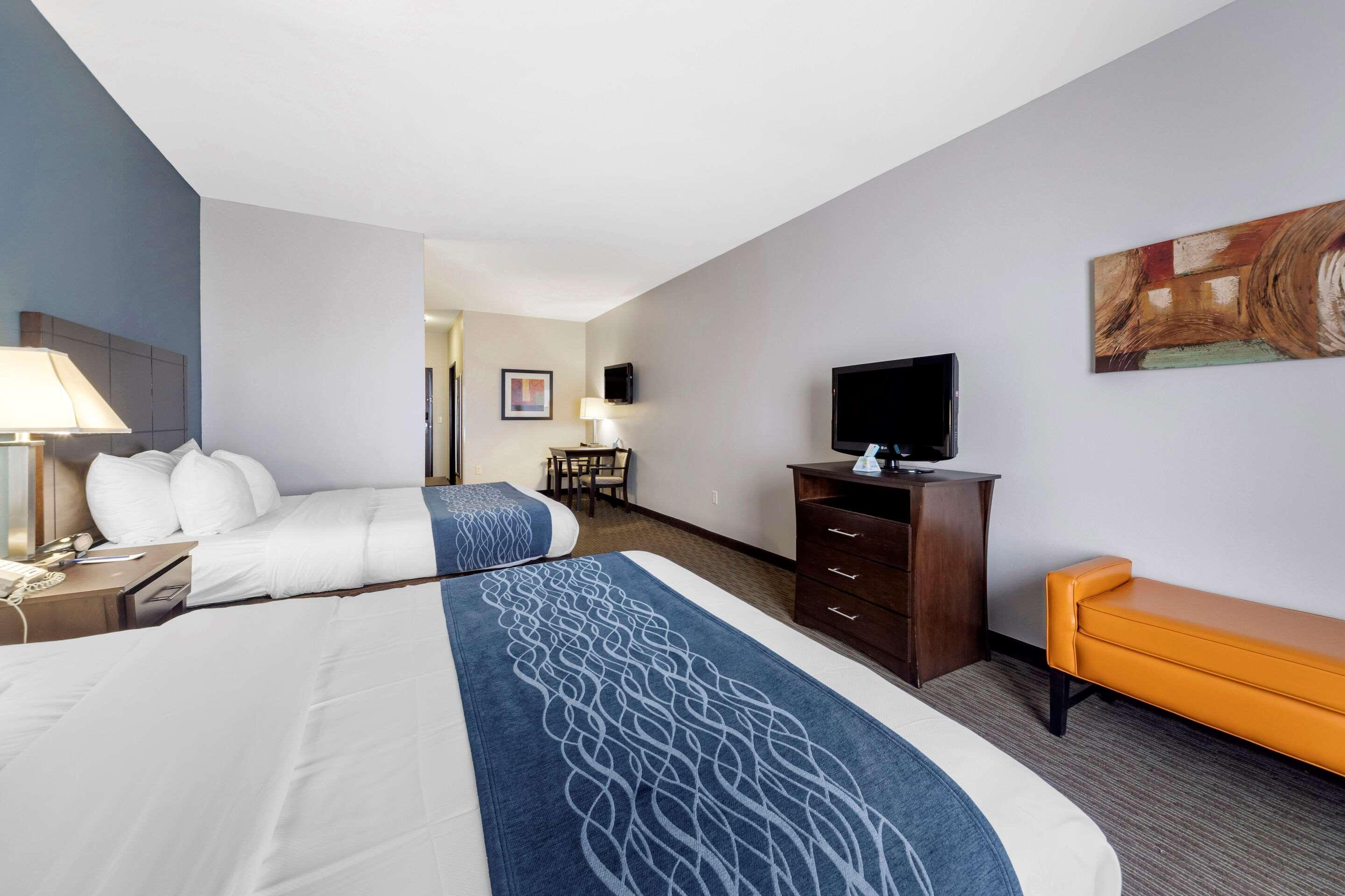 Comfort & West - I-40