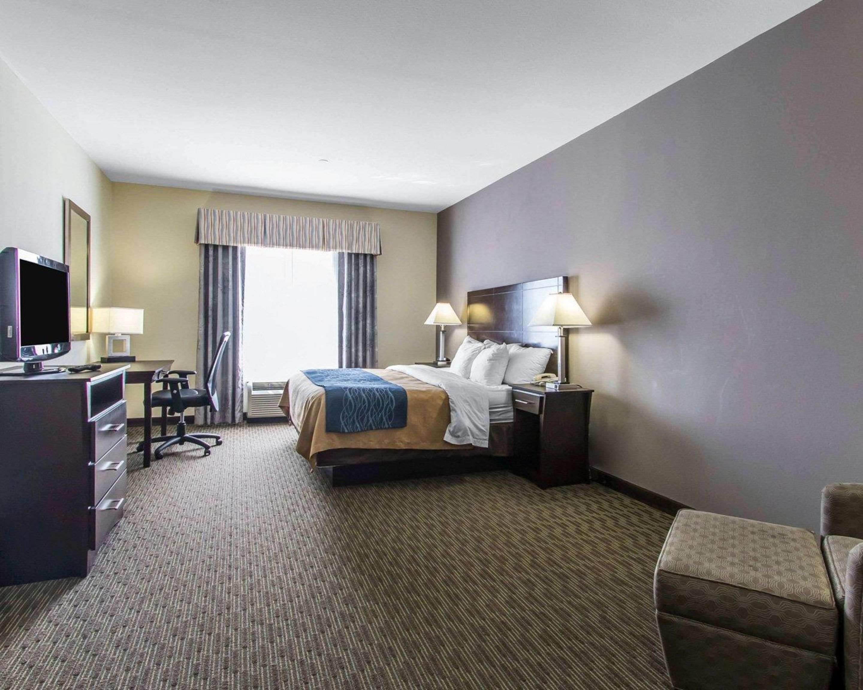 Comfort & West - I-40 3*