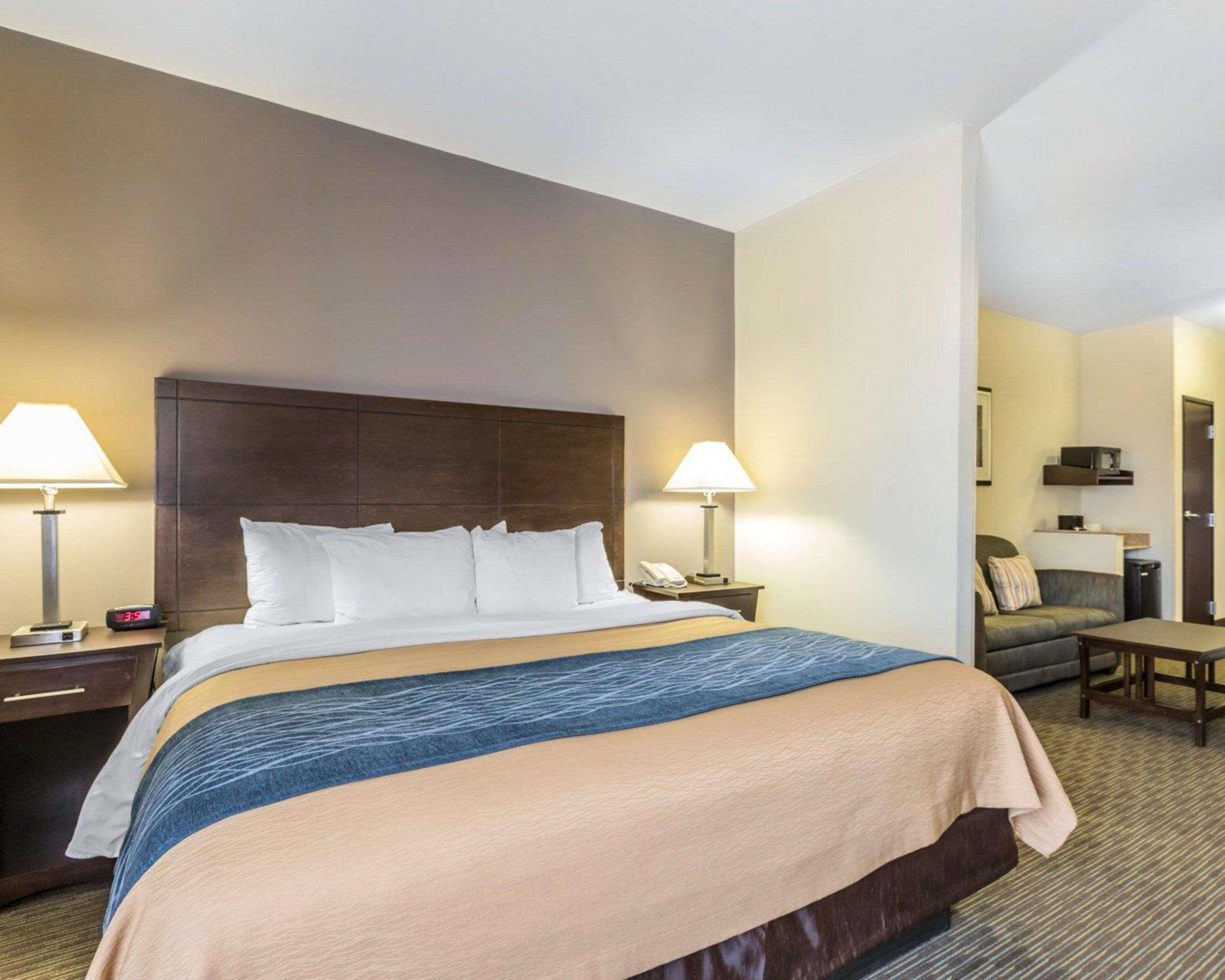 Hotel Comfort & West - I-40 Oklahoma City