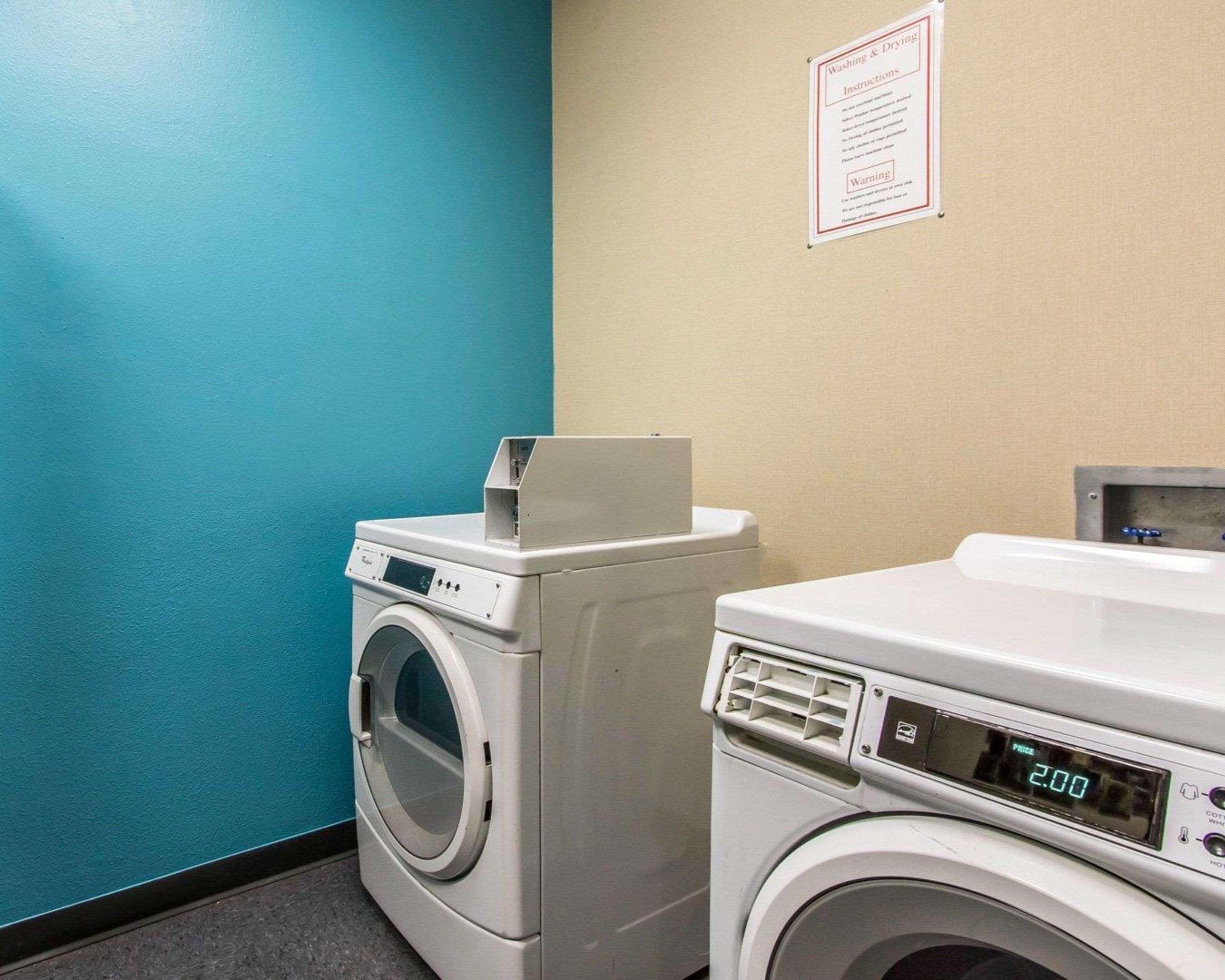 Hotel Comfort & West - I-40