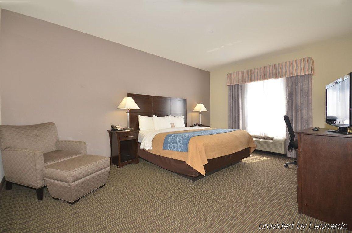 Comfort & West - I-40 Hotel