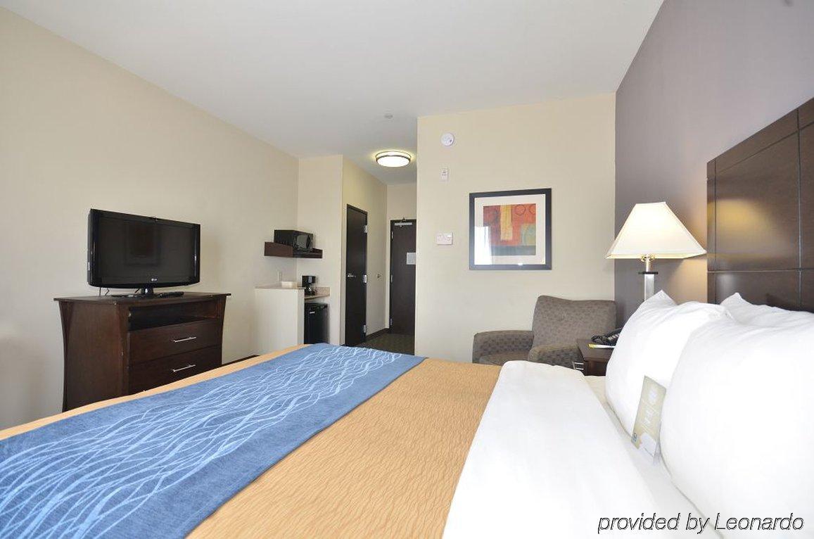 Hotel Comfort & West - I-40 3*